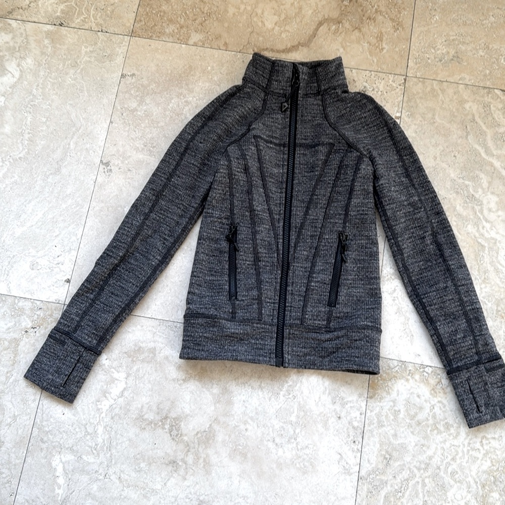 girls size 6 Ivivva jacket